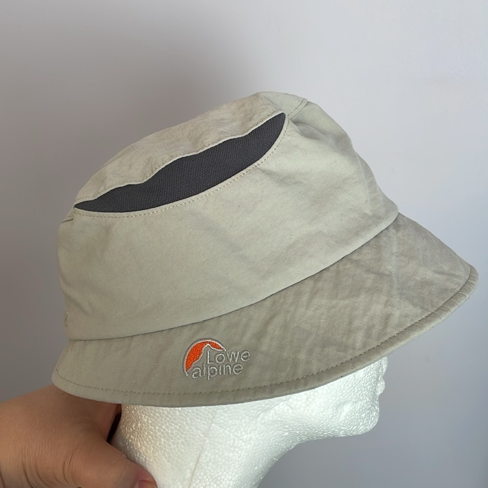Lowe Alpine Safari Hat Notch Back Bucket Hat size M Tan Khaki